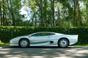 Bild 4/50 von Jaguar XJ 220 (1993)