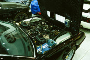 Bild 2/37 von Ferrari 400i (1980)