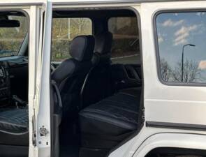 Imagen 12/48 de Mercedes-Benz G 55 AMG Kompressor (LWB) (2009)