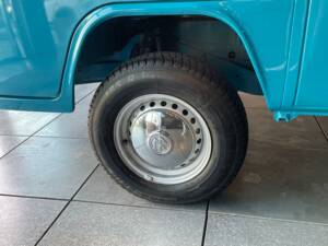 Bild 44/47 von Volkswagen T2b Kleinbus (1977)
