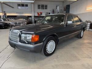 Bild 7/46 von Mercedes-Benz 300 SE (1990)