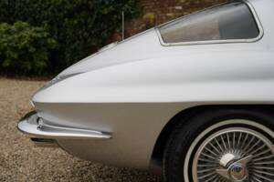 Image 46/50 of Chevrolet Corvette Sting Ray (1963)