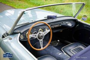 Immagine 25/44 di Austin-Healey 3000 Mk II (BN7) (1962)
