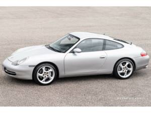 Image 1/12 of Porsche 911 Carrera 4 (1999)