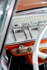 Image 18/34 of Lincoln Premiere Hardtop Coupé (1956)
