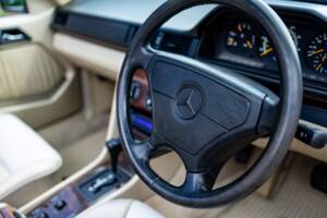 Bild 37/46 von Mercedes-Benz E 320 (1994)