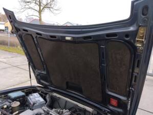 Bild 61/113 von BMW 735i (1986)