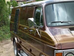 Immagine 43/143 di Dodge B 200 Sportsman (1978)
