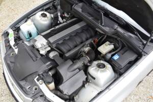 Image 41/46 of BMW 320i (1995)