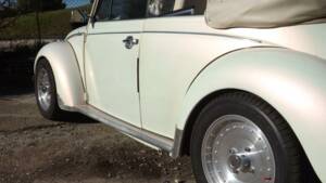 Bild 17/50 von Volkswagen Käfer 1303 LS (1973)