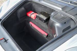 Image 45/50 of Porsche 911 Carrera S (2004)