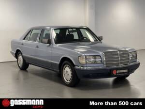 Image 3/15 of Mercedes-Benz 420 SEL (1990)