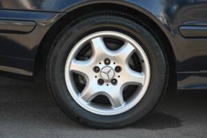 Image 8/50 of Mercedes-Benz CLK 230 Kompressor (2002)