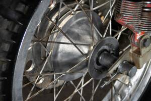 Image 44/50 of Ducati DUMMY (1976)