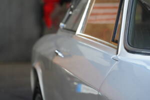 Image 20/28 de Alfa Romeo Giulia GT 1300 Junior (1970)
