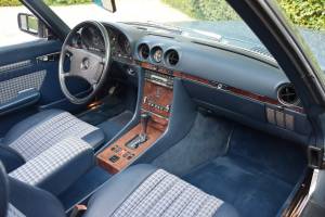 Image 33/47 of Mercedes-Benz 560 SL (1987)