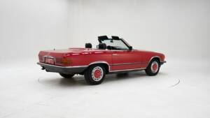 Image 2/15 de Mercedes-Benz 280 SL (1983)
