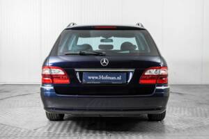 Bild 13/50 von Mercedes-Benz E 320 T 4MATIC (2004)
