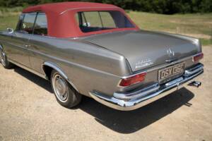 Afbeelding 18/36 van Mercedes-Benz 300 SE (1965)