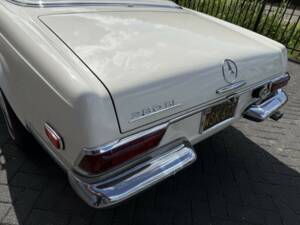 Immagine 28/50 di Mercedes-Benz 280 SL (1968)