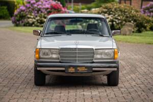 Bild 6/83 von Mercedes-Benz 300 D Turbodiesel (1983)