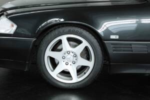 Image 36/37 of Mercedes-Benz SL 500 (1995)
