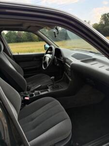 Bild 7/19 von BMW 518i (1993)