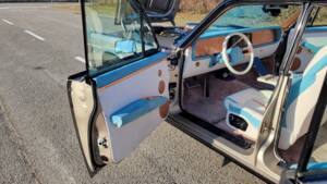 Image 13/18 of Lincoln Continental Sedan (1965)