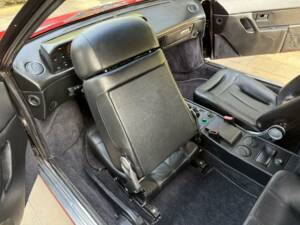 Image 28/50 of Ferrari Mondial 3.2 (1988)