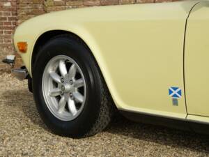 Image 21/50 of Triumph TR 6 (1971)