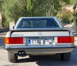 Image 7/15 de Mercedes-Benz 500 SL (1985)