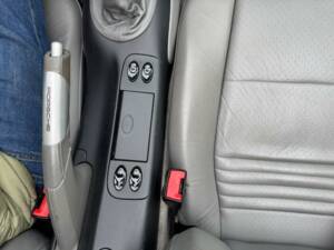 Imagen 26/34 de Porsche Boxster (2000)