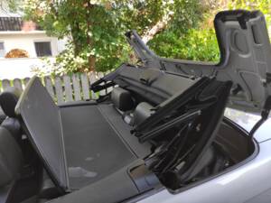 Bild 18/18 von BMW 320i (1998)