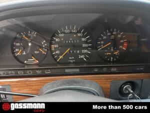 Image 12/15 of Mercedes-Benz 300 SE (1991)
