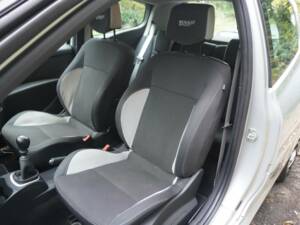 Bild 13/18 von Renault Clio Gordini R.S. (2010)