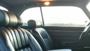 Image 14/15 of Jaguar XJ 6 C 4.2 (1977)