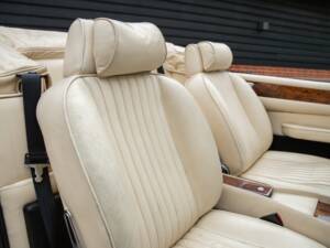 Bild 8/59 von Aston Martin V8 EFi Volante (1988)