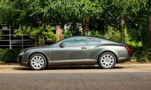 Immagine 2/50 di Bentley Continental GT (2004)