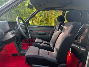 Bild 28/39 von Peugeot 205 GTi 1.6 (1986)