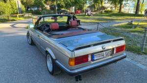 Image 5/18 of BMW 325i (1987)