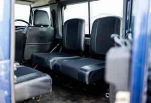 Image 26/41 of Land Rover Defender 90 (2004)