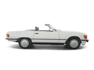 Bild 3/36 von Mercedes-Benz 560 SL (1989)