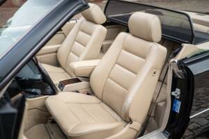 Image 31/83 de Mercedes-Benz E 220 (1996)