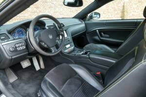 Image 16/50 of Maserati GranTurismo S (2008)