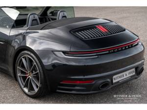 Image 15/39 de Porsche 911 Carrera 4S (2019)