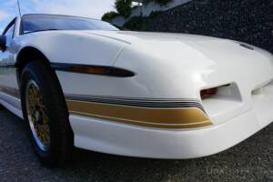 Afbeelding 36/70 van Pontiac Fiero GT (1988)