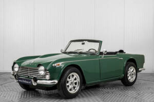 Image 1/50 of Triumph TR 4A (1966)