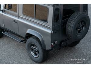 Image 12/27 of Land Rover Defender 90 (1996)