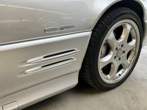 Imagen 72/82 de Mercedes-Benz SL 500 &quot;Silver Arrow&quot; (2001)