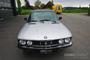 Image 14/59 of BMW 528i (1982)